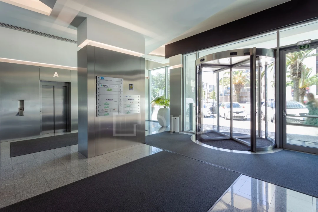 Escritório para Arrendamento em Algés, Linda-A-Velha e Cruz Quebrada-Dafundo Foto 15