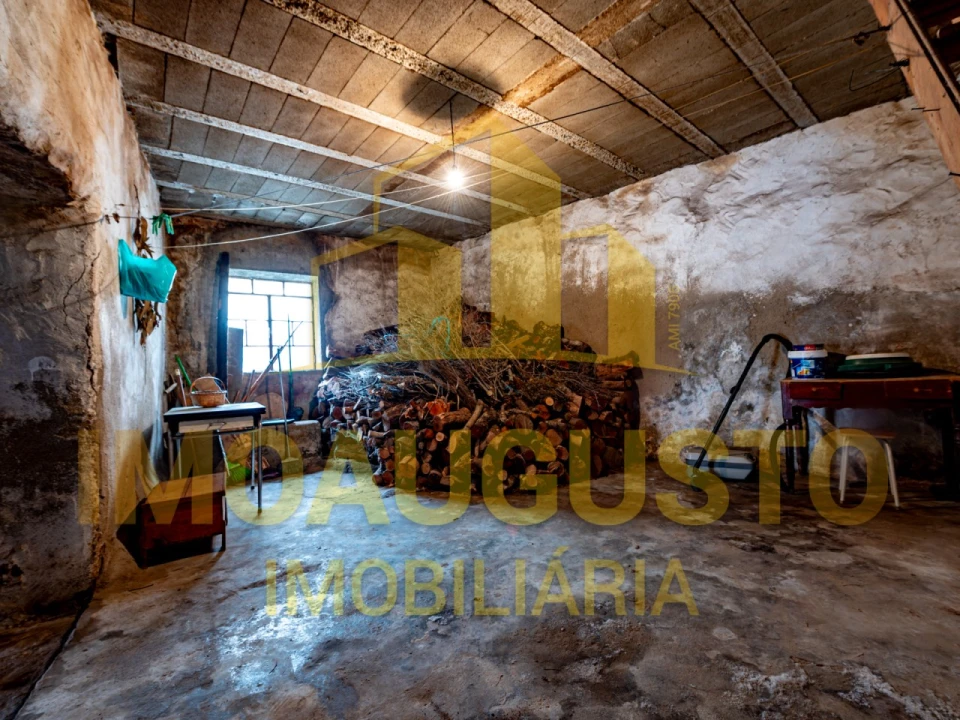 Moradia T4 para Venda em Escalhão Foto 18