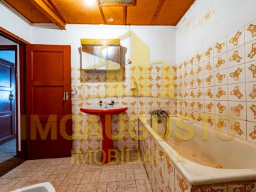 Moradia T4 para Venda em Escalhão