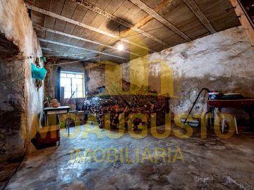 Moradia T4 para Venda em Escalhão