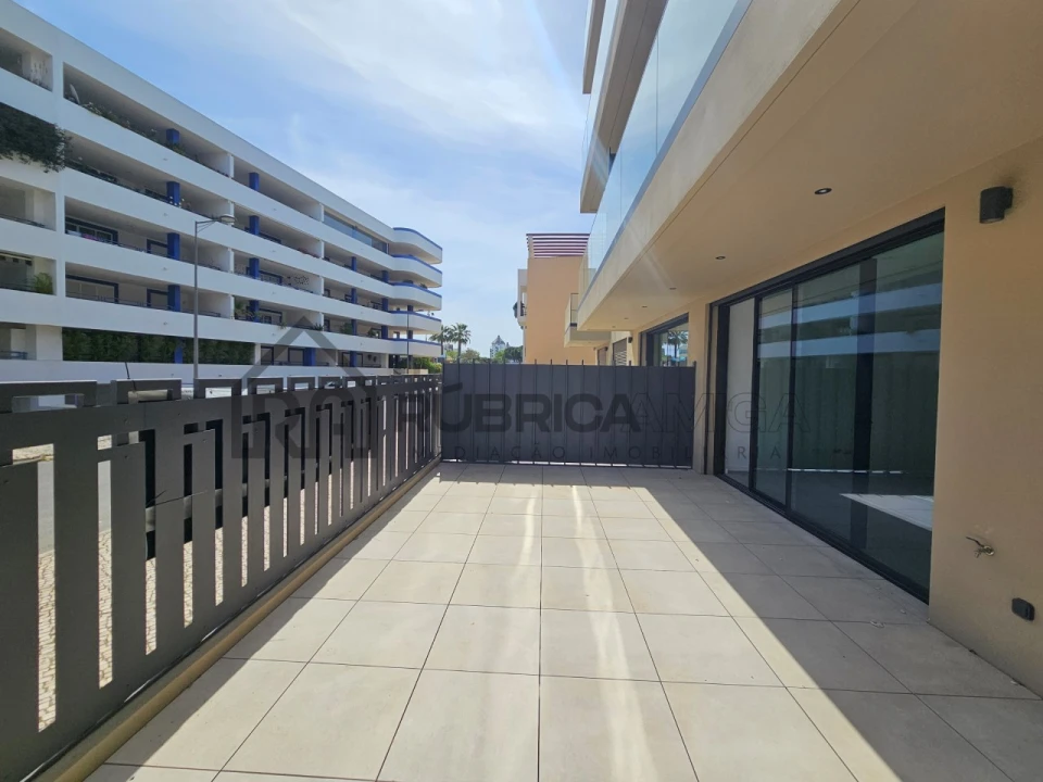 Apartamento T1 para Venda em Quarteira Foto 16