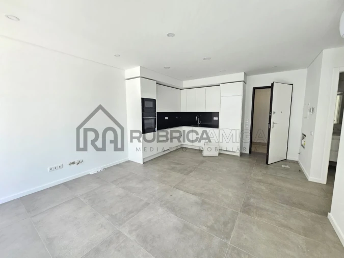 Apartamento T1 para Venda em Quarteira Foto 2