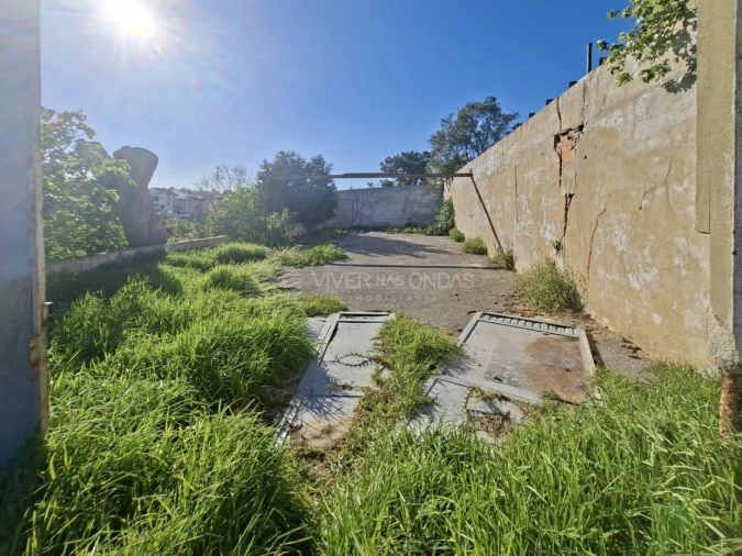 Terreno para Venda em Charneca de Caparica e Sobreda Foto 5