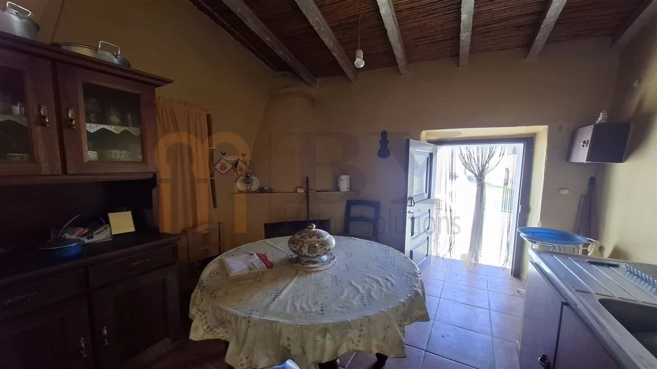 Moradia T1 para Venda em Alcaria Ruiva Foto 2