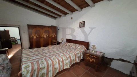 Moradia T1 para Venda em Alcaria Ruiva