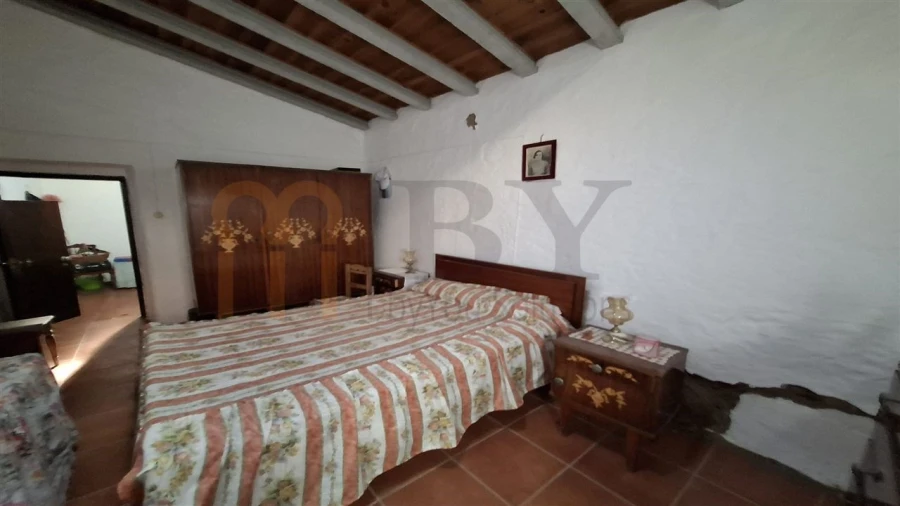 Moradia T1 para Venda em Alcaria Ruiva Foto 6