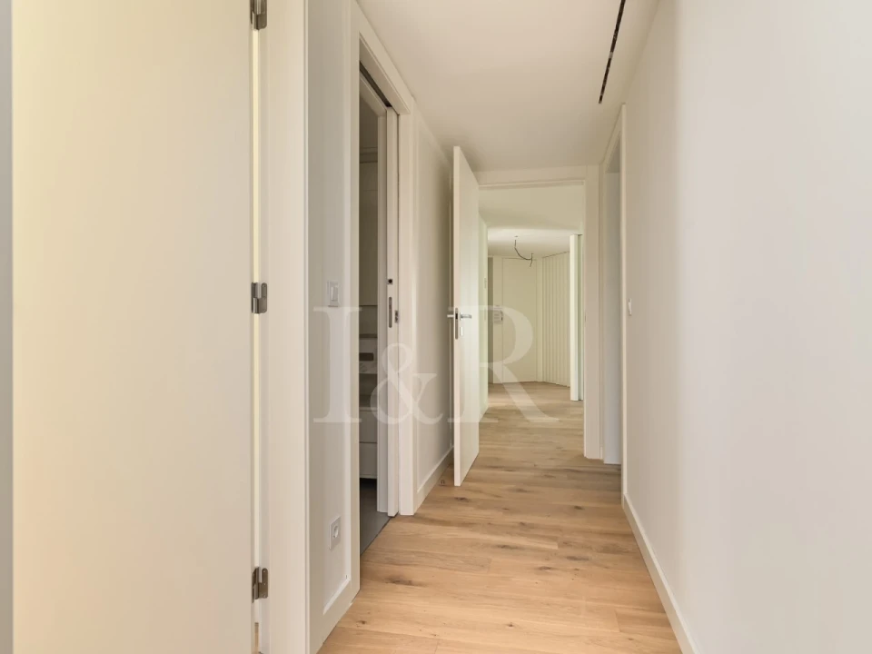 Apartamento T2 para Venda em Areeiro Foto 10