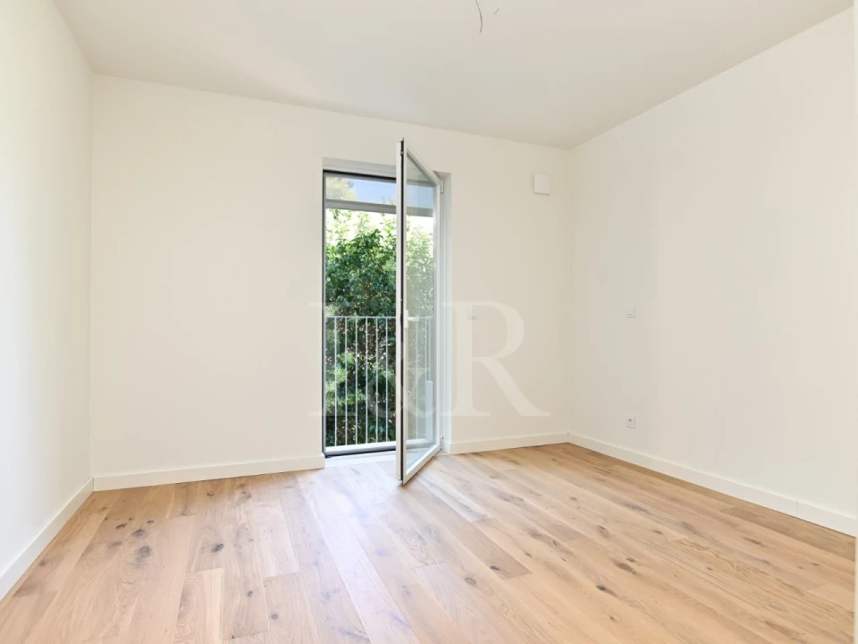 Apartamento T2 para Venda em Areeiro Foto 15