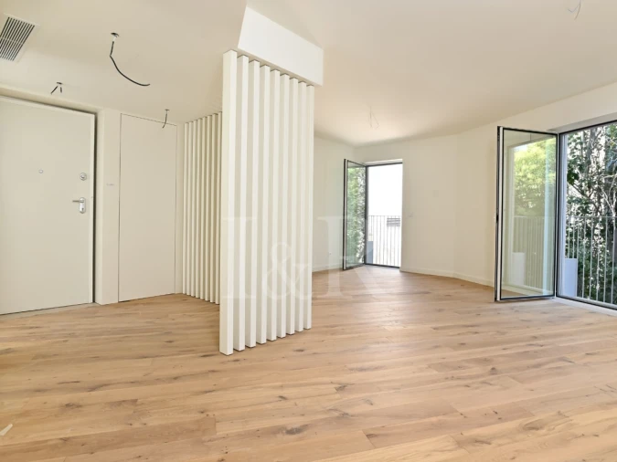 Apartamento T2 para Venda em Areeiro Foto 6