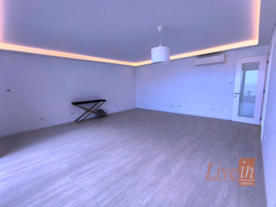 Apartamento T2 para Venda em Ericeira Foto 7