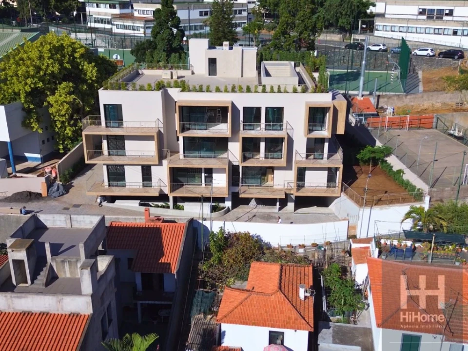 Apartamento T2 para Venda em São Martinho Foto 8