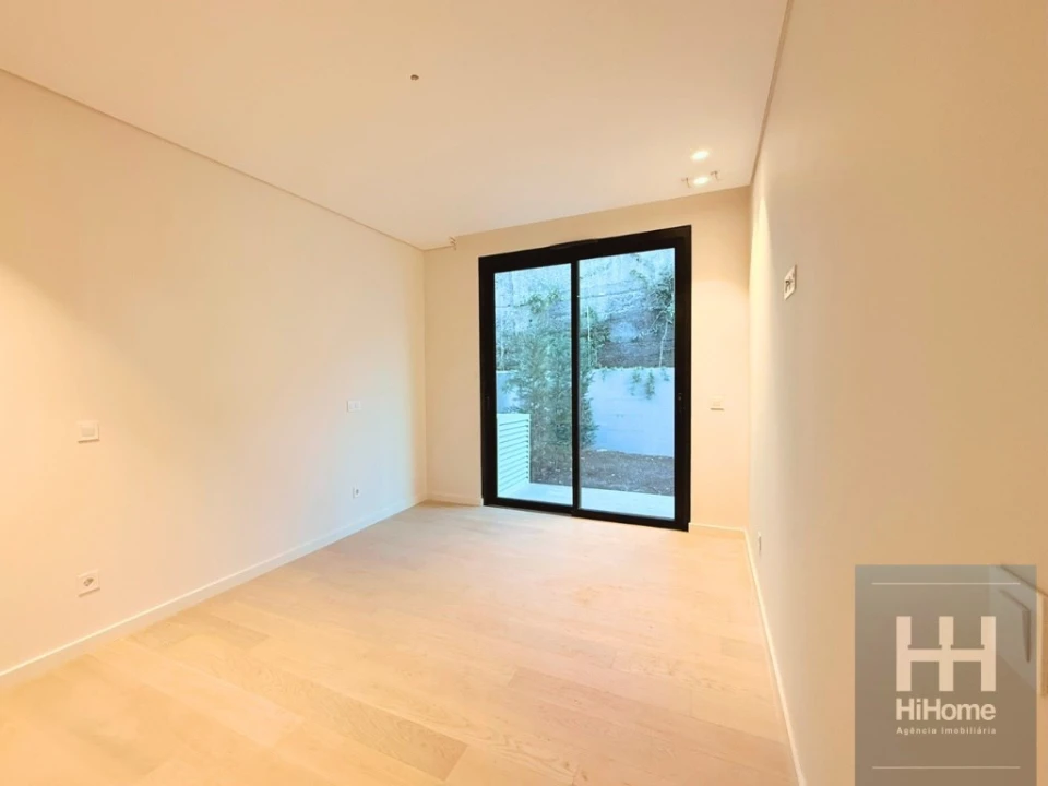 Apartamento T2 para Venda em São Martinho Foto 31