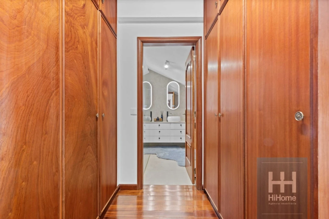 Moradia T5 para Venda em São Martinho Foto 30