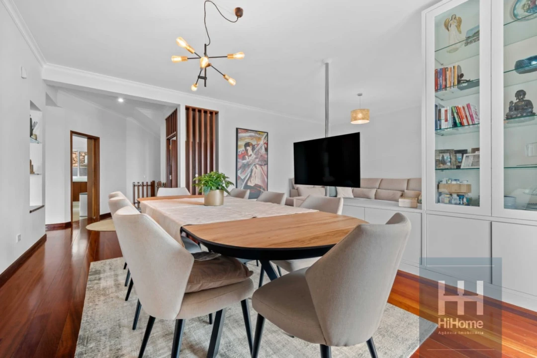 Moradia T5 para Venda em São Martinho Foto 17