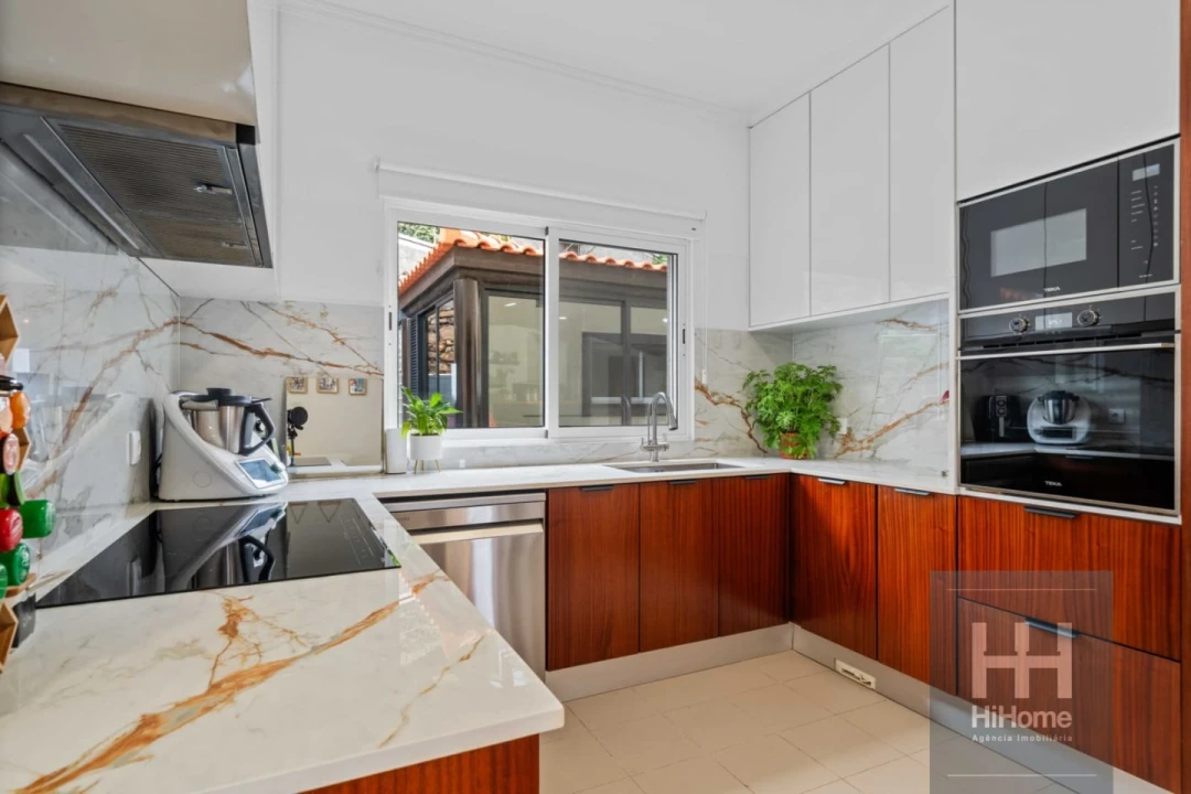 Moradia T5 para Venda em São Martinho Foto 20