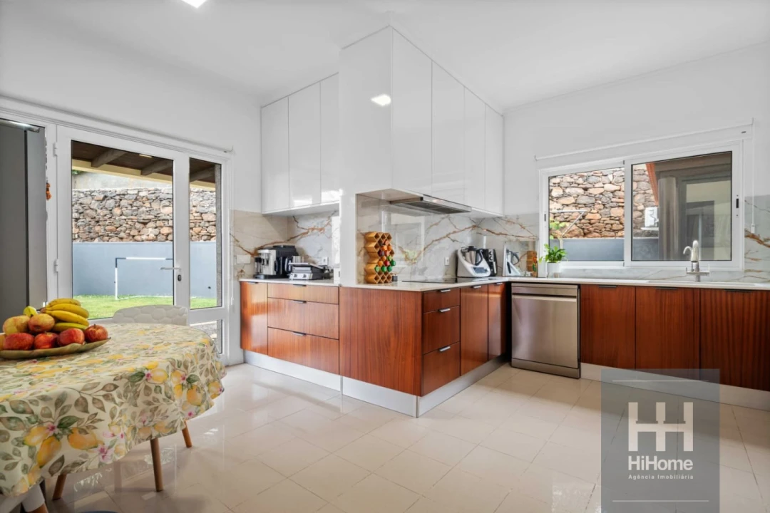 Moradia T5 para Venda em São Martinho Foto 21