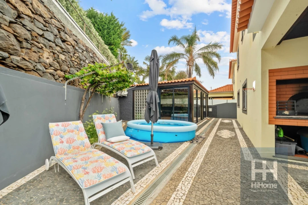 Moradia T5 para Venda em São Martinho Foto 13