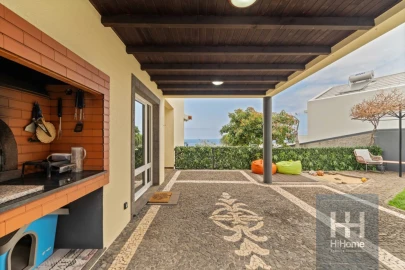 Moradia T5 para Venda em São Martinho