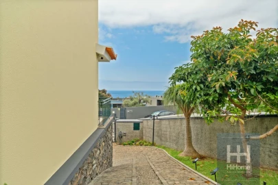 Moradia T5 para Venda em São Martinho