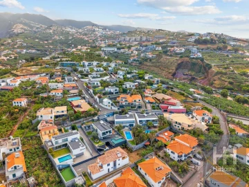 Moradia T5 para Venda em São Martinho