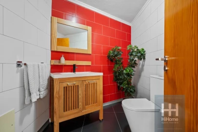 Moradia T5 para Venda em São Martinho