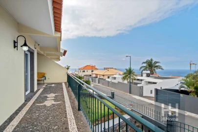 Moradia T5 para Venda em São Martinho
