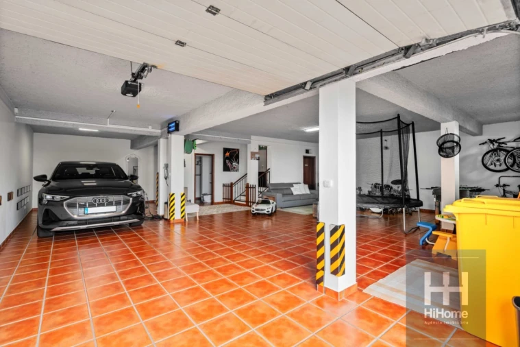 Moradia T5 para Venda em São Martinho Foto 45