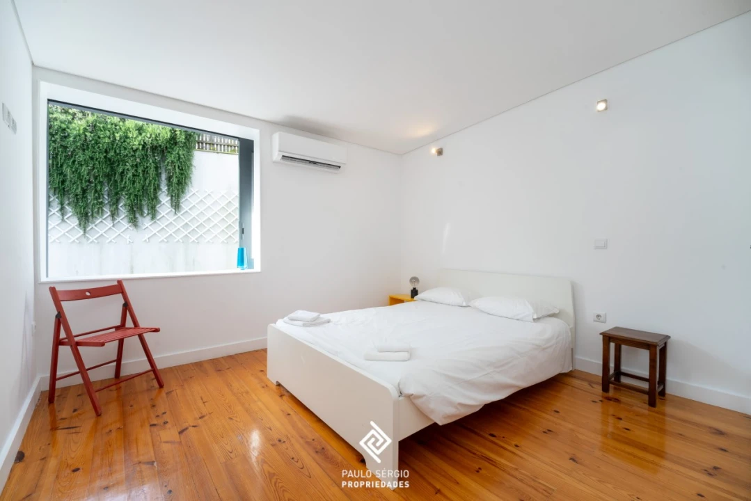 Apartamento T2 para Venda em Cedofeita, Santo Ildefonso, Sé, Miragaia, São Nicolau e Vitória Foto 16