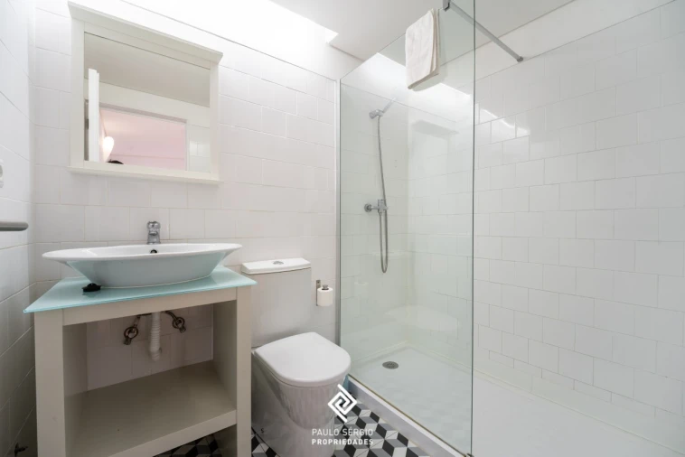 Apartamento T2 para Venda em Cedofeita, Santo Ildefonso, Sé, Miragaia, São Nicolau e Vitória Foto 19