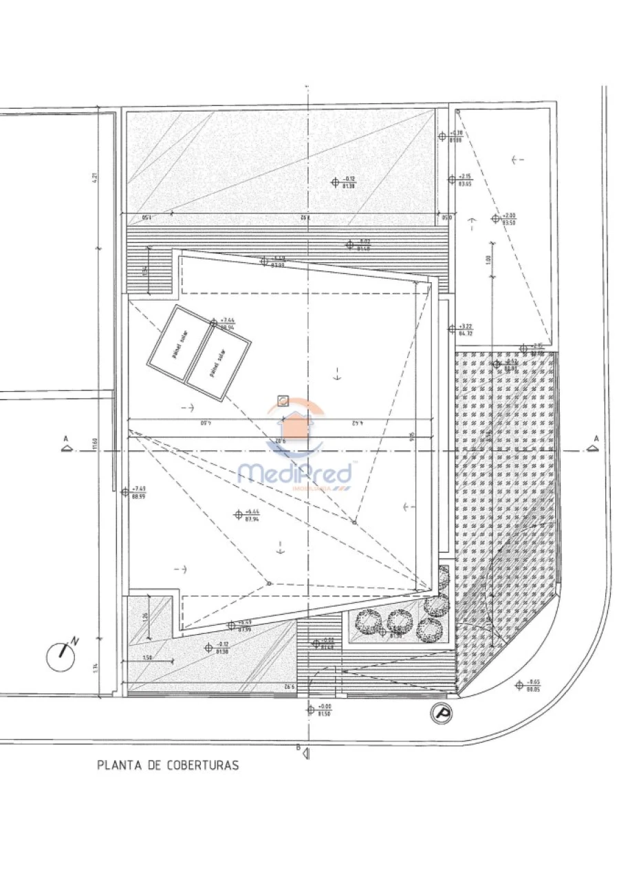 Moradia T4 para Venda em Pontinha e Famões Foto 44