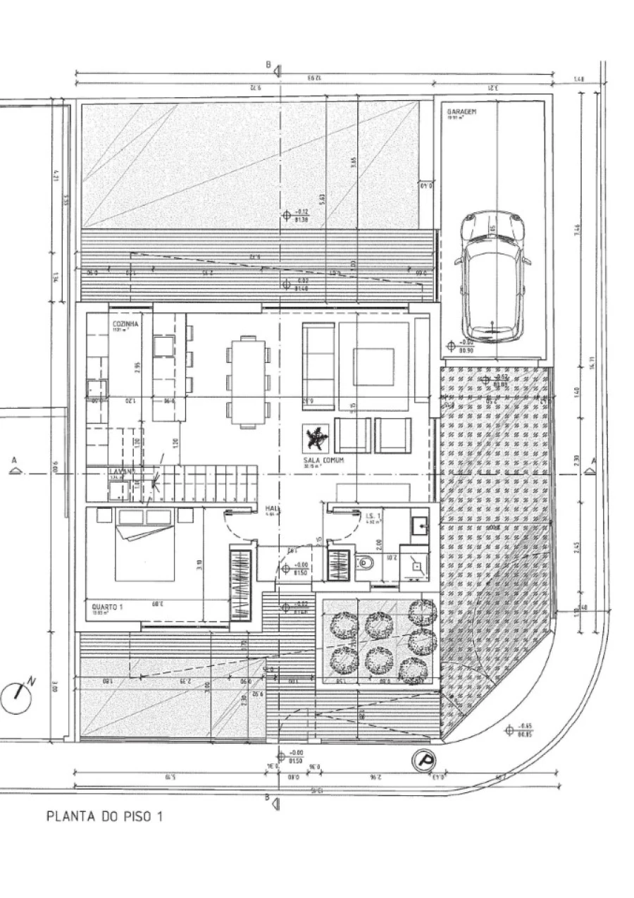 Moradia T4 para Venda em Pontinha e Famões Planta 1