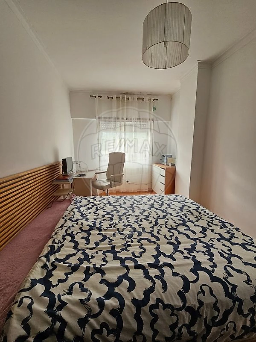 Apartamento T2 para Venda em Arruda dos Vinhos Foto 9