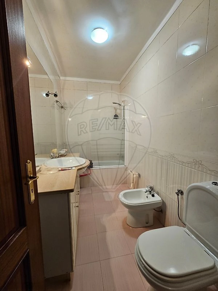 Apartamento T2 para Venda em Arruda dos Vinhos Foto 12