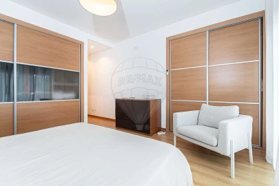 Moradia T4 para Venda em Palhais e Coina