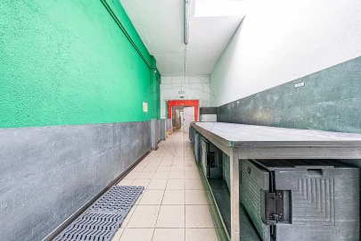 Negócio para Venda em Encosta do Sol