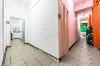 Negócio para Venda em Encosta do Sol