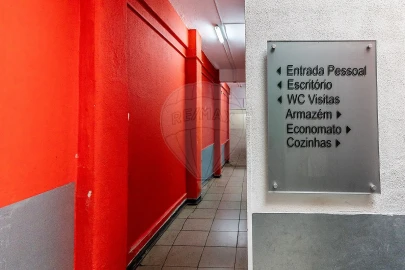 Negócio para Venda em Encosta do Sol