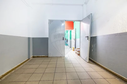 Negócio para Venda em Encosta do Sol