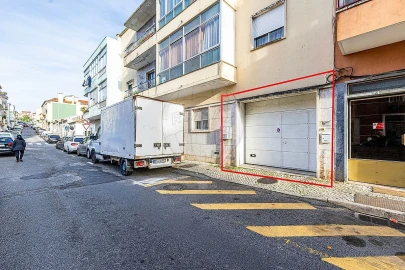 Negócio para Venda em Encosta do Sol