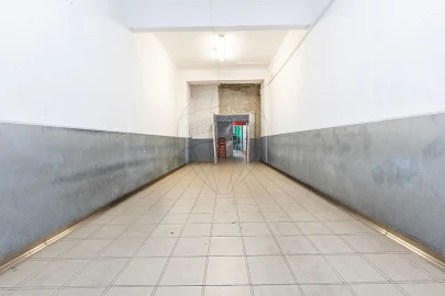 Negócio para Venda em Encosta do Sol