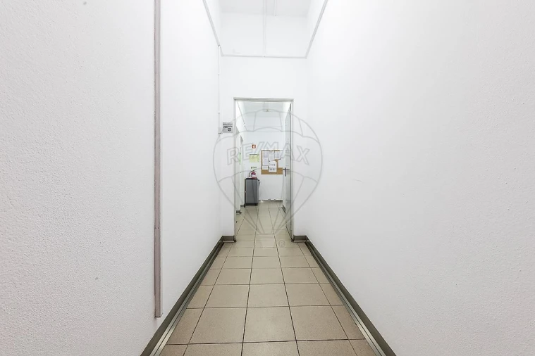 Negócio para Venda em Encosta do Sol Foto 6