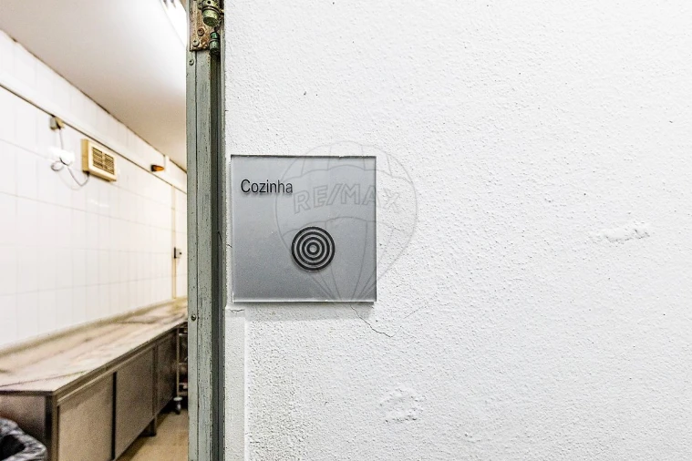 Negócio para Venda em Encosta do Sol Foto 23