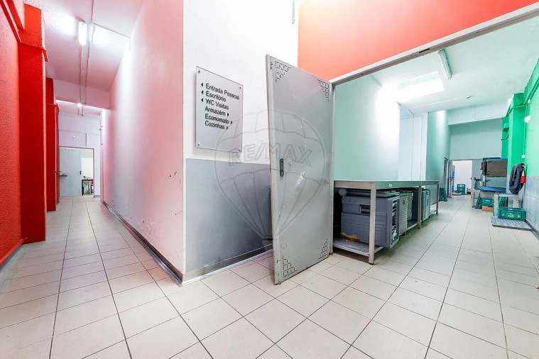 Negócio para Venda em Encosta do Sol Foto 5