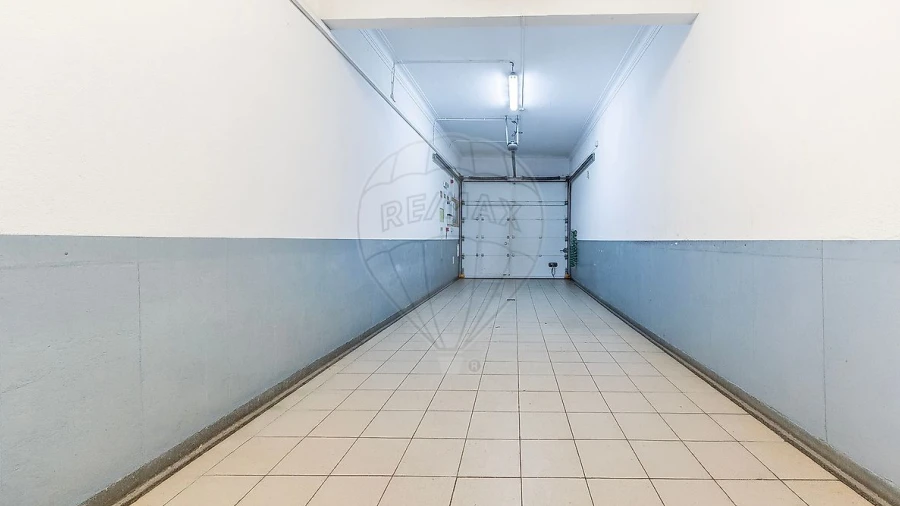 Negócio para Venda em Encosta do Sol