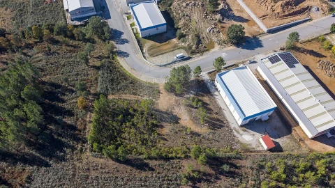 Armazém para Venda em Tortosendo