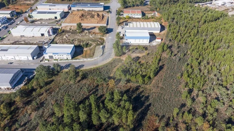 Armazém para Venda em Tortosendo