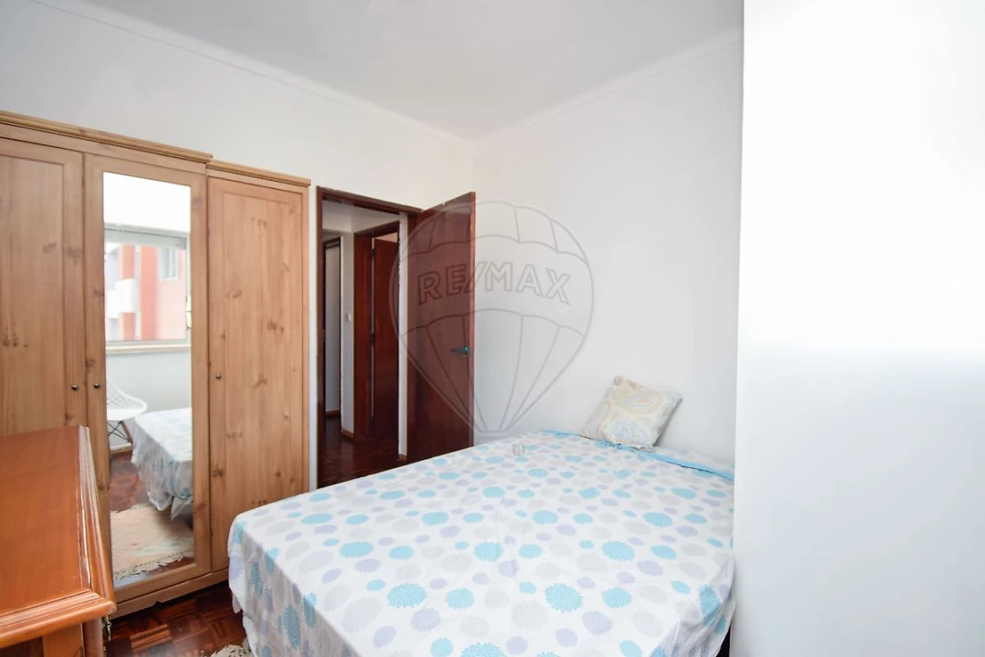 Apartamento T3 para Venda em Cacém e São Marcos Foto 9