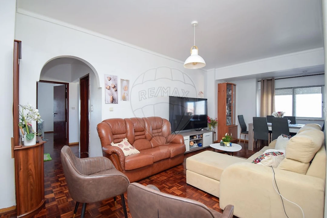 Apartamento T3 para Venda em Cacém e São Marcos Foto 24