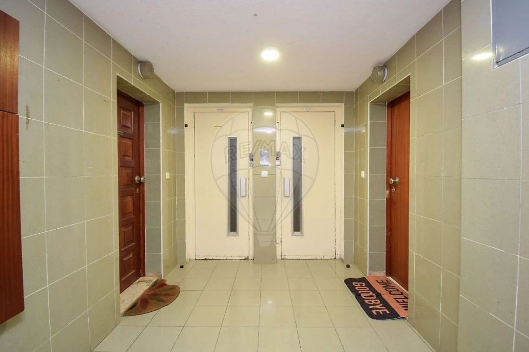 Apartamento T3 para Venda em Cacém e São Marcos Foto 23