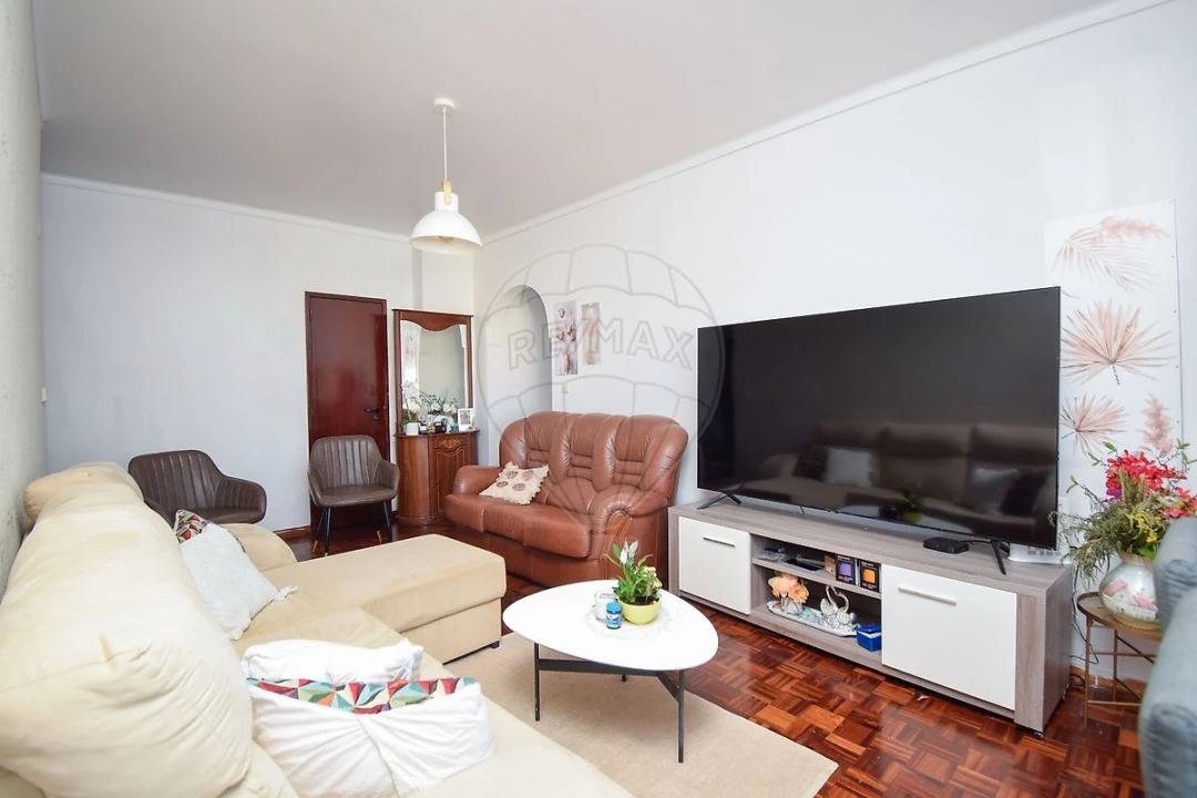 Apartamento T3 para Venda em Cacém e São Marcos Foto 15